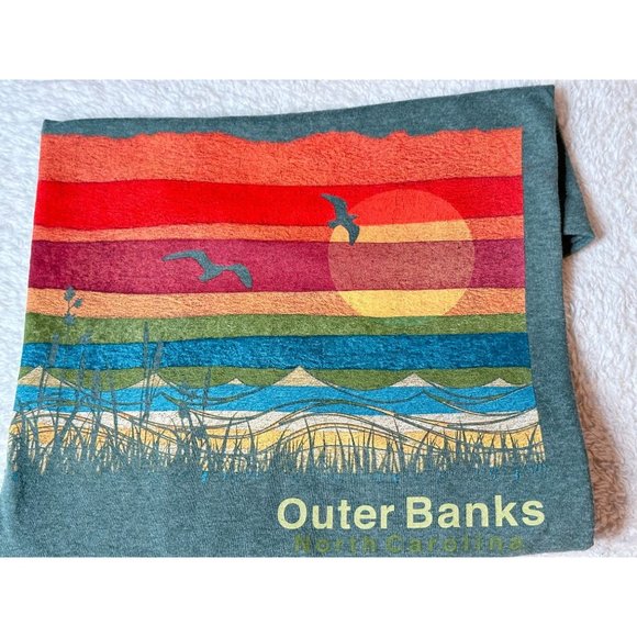Outer Banks North Carolina Graphic T-Shirt Short Sleeves Green Preowned Gildan L - Picture 1 of 7